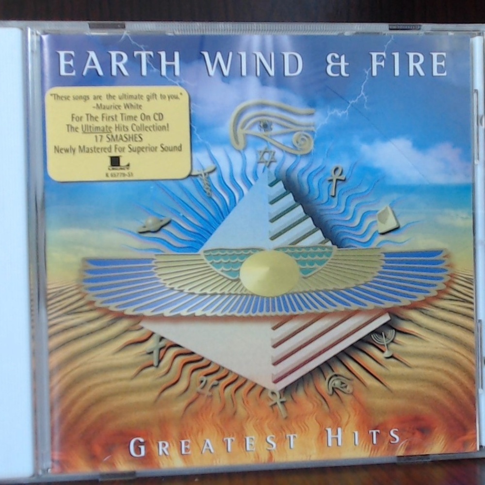 EARTH WIND AND FIRE - Greatest Hits CD